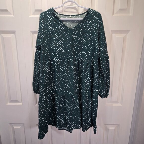 Dresses & Skirts - New Green with White Polka Dot Midi Dress – Size Large